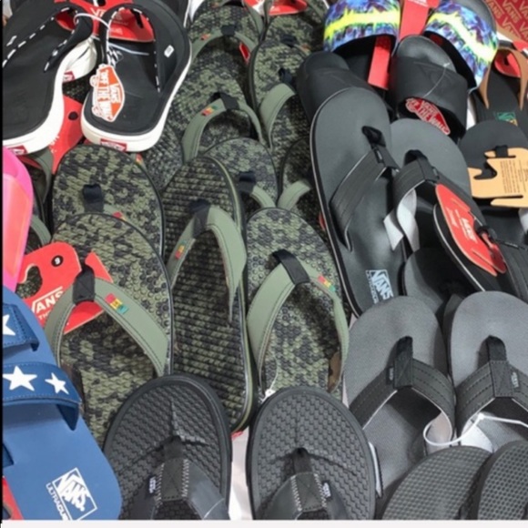 Started closet August 2019. Meet your Posher, Flor - Picture 16 of 16